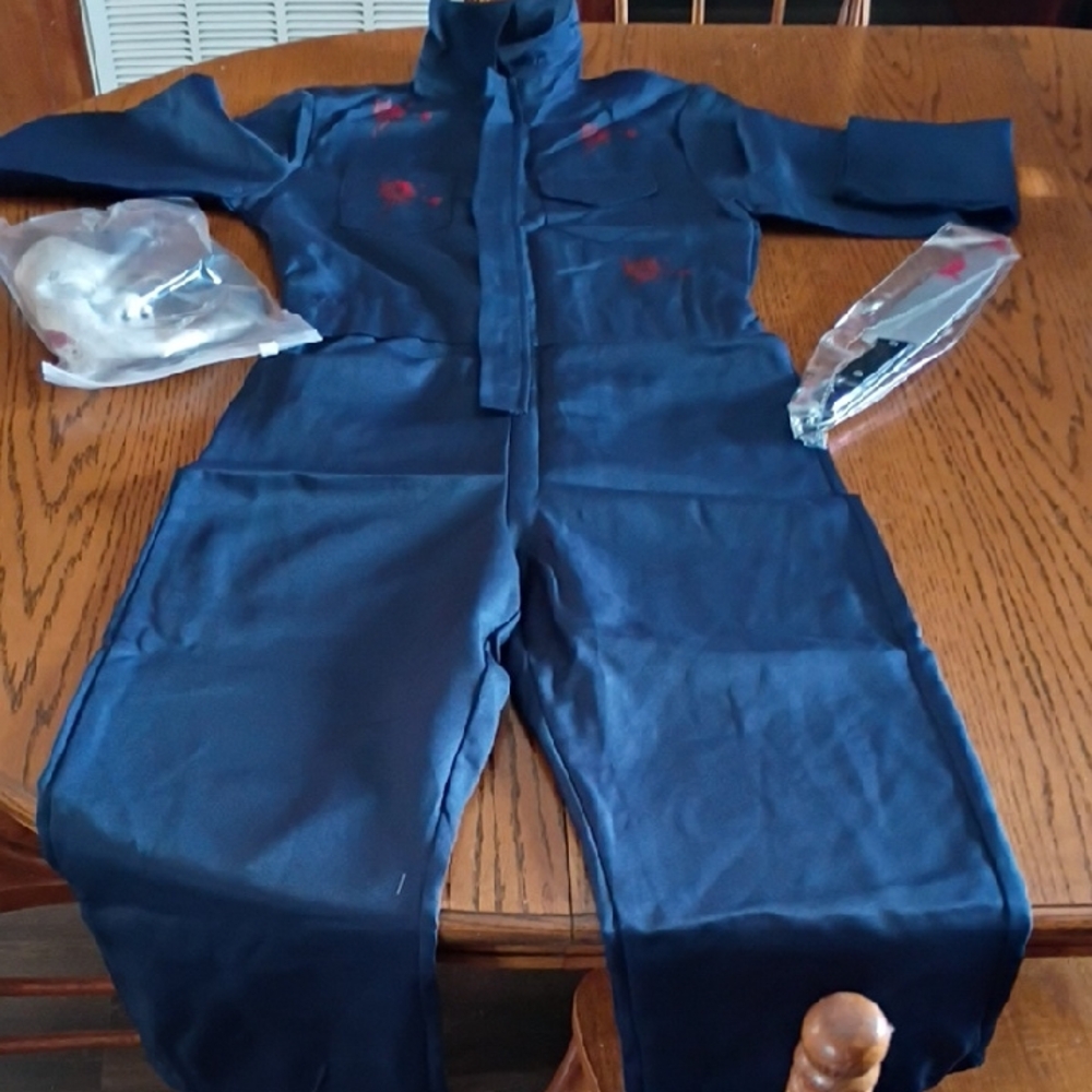 Micheal Myers Halloween Costume For Kids . (L)